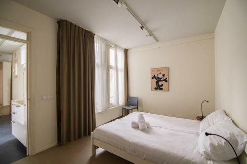 Canal View Apartment - Jordaan