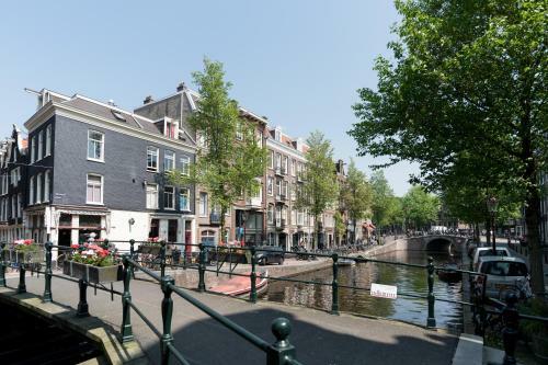 Canal View Apartment - Jordaan