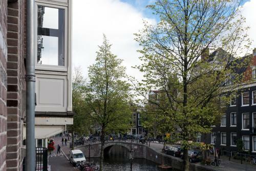 Canal View Apartment - Jordaan