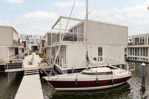 Watervilla - Amazing Floating Villa Experience