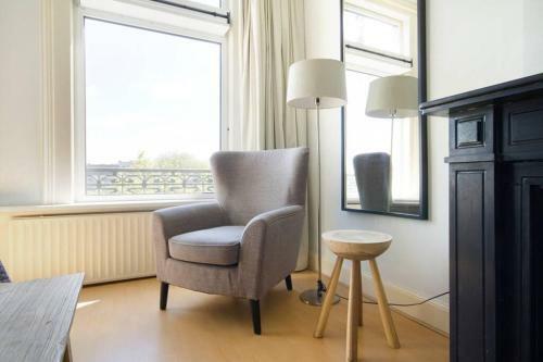 2 Bedroom 2 Bathroom Canal Apartment