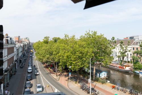 Charming Central Located Apartment With Amazing Canal View