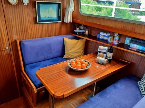 Motor Yacht Amstelle