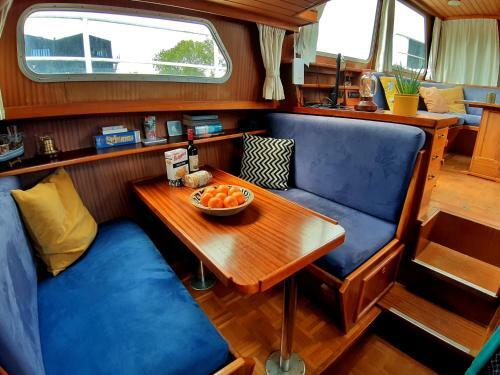 Motor Yacht Amstelle