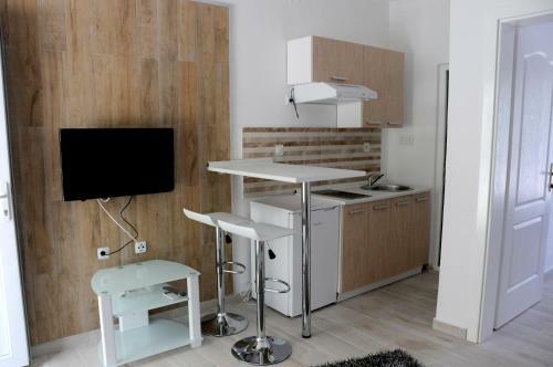 Apartments Eman Resort