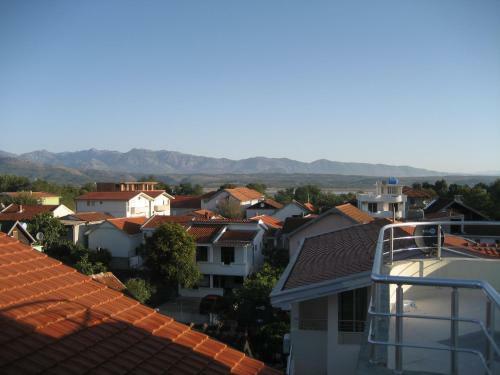 Hostal Guest House Vila Mimoza