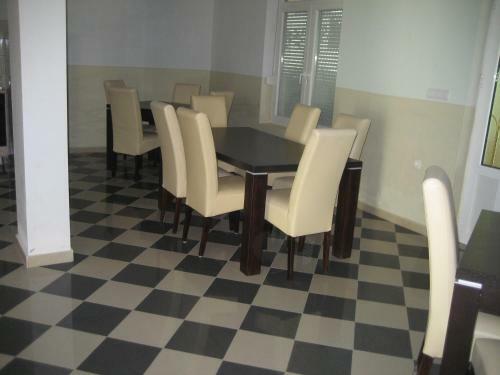 Hostal Guest House Vila Mimoza