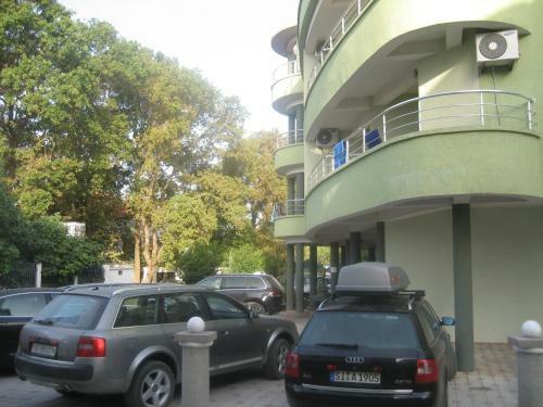 Hostal Guest House Vila Mimoza