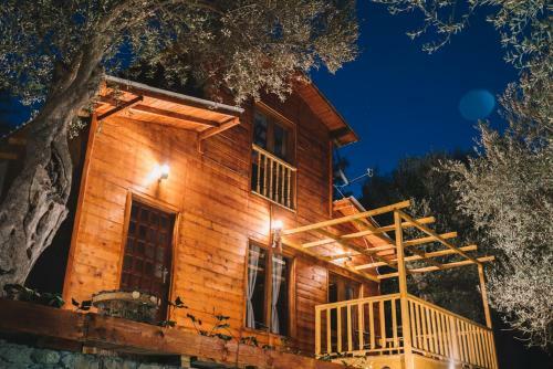 Cottage Four Olives