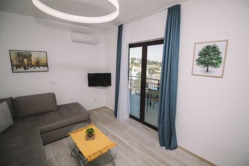 Barba Apartments