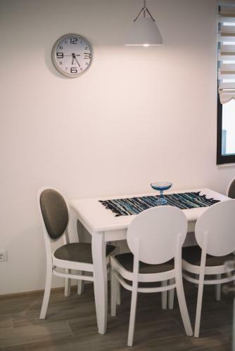 Barba Apartments