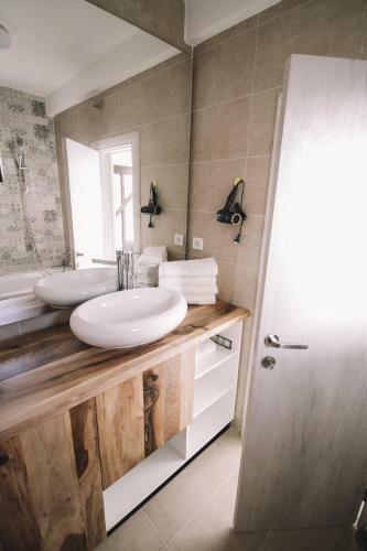 Barba Apartments