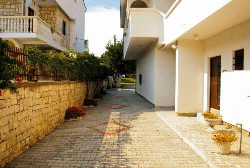 Agroturismo Apartments Dino