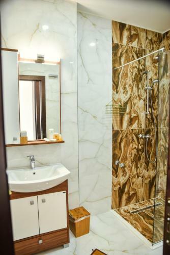 Padam Hotel & Spa