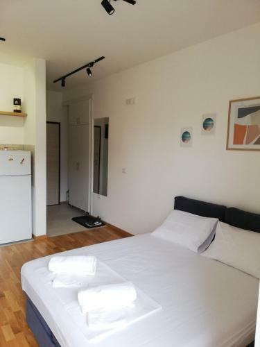 Gina & Nia Apartments
