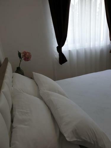 Long Beach Apartment