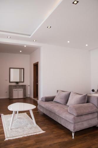 Art� Apartments
