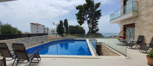 Art� Apartments