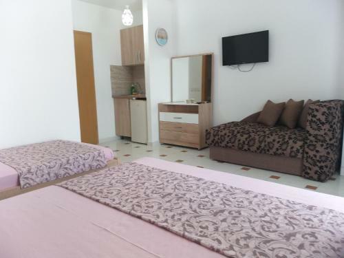 Apartments & Studio Haxhibeti