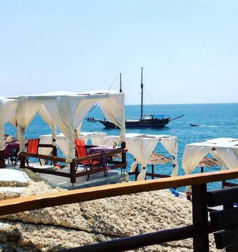 Hostal Guesthouse Dona