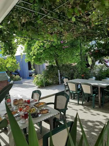 Hostal Guesthouse Dona