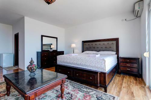 Hostal Vera Apartments