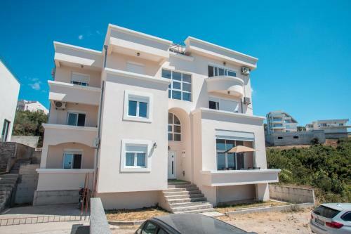 Hostal Vera Apartments