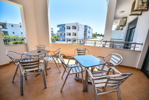 Apartments Laguna