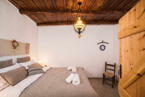 Aradena Traditional House 2