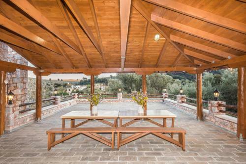 Aradena Traditional House 3