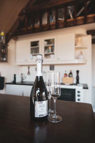Lodge Bj�rk - A Cozy Hilltop Cottage - Great Location!