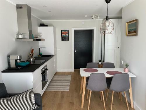 Seaside Apartment With Terrace At Albatross, Kesterciems