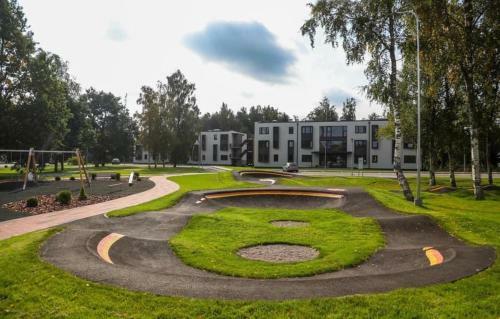 Seaside Apartment With Terrace At Albatross, Kesterciems