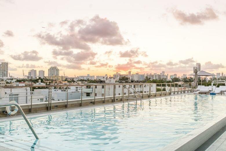 Hotel Betsy South Beach