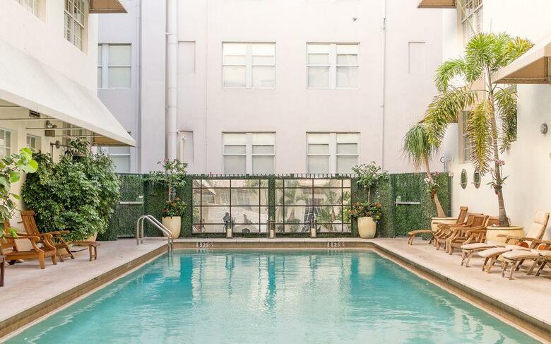 Hotel Betsy South Beach