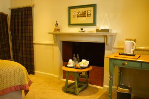 Hostal Flodigarry Hotel And High Tide Restaurant
