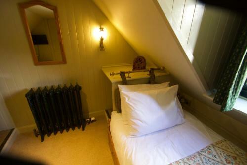 Hostal Flodigarry Hotel And High Tide Restaurant