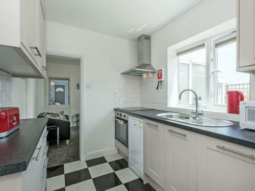 Marions Seaside Cottage