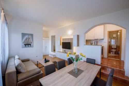 Hostal Apartman Sea View