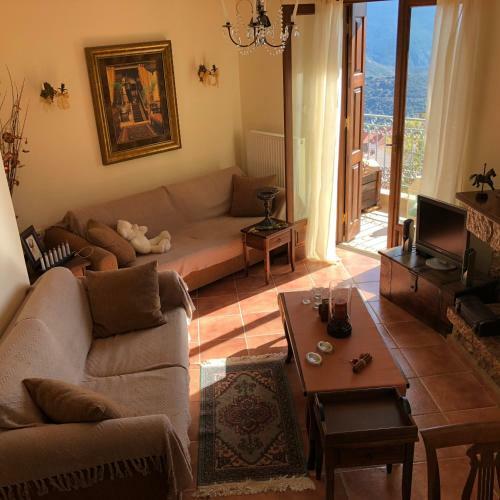 Arahova Cozy Apartment