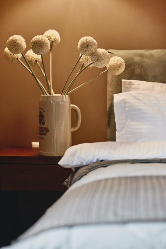 Hostal Nostos Suites By White Hills