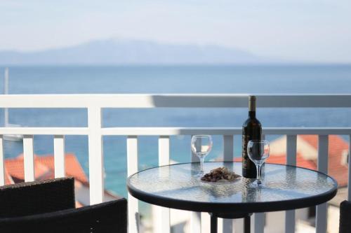 Apartments By The Sea Brist, Makarska - 18097