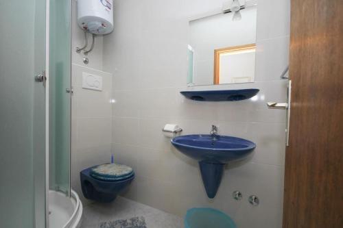 Apartments By The Sea Brist, Makarska - 18097