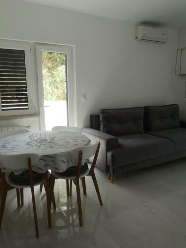 Royal View 1, Apartmani Luki?