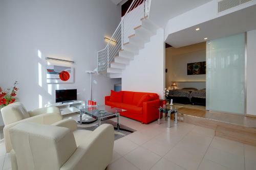 Duplex Luxury Apartment In Portomaso With Pool