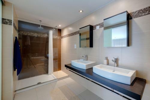 Duplex Luxury Apartment In Portomaso With Pool