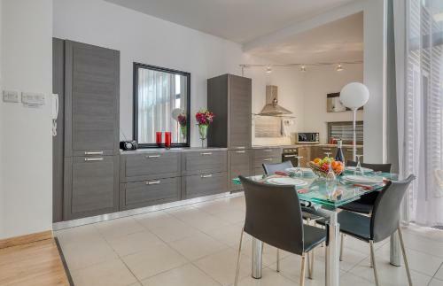 Duplex Luxury Apartment In Portomaso With Pool