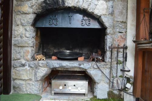 Hostal Rooms With A Parking Space Brod Moravice, Gorski Kotar - 16921