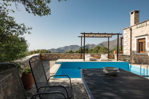Villa Koules Estate, Simplicity & Natural!