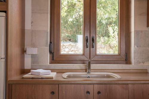 Villa Koules Estate, Simplicity & Natural!
